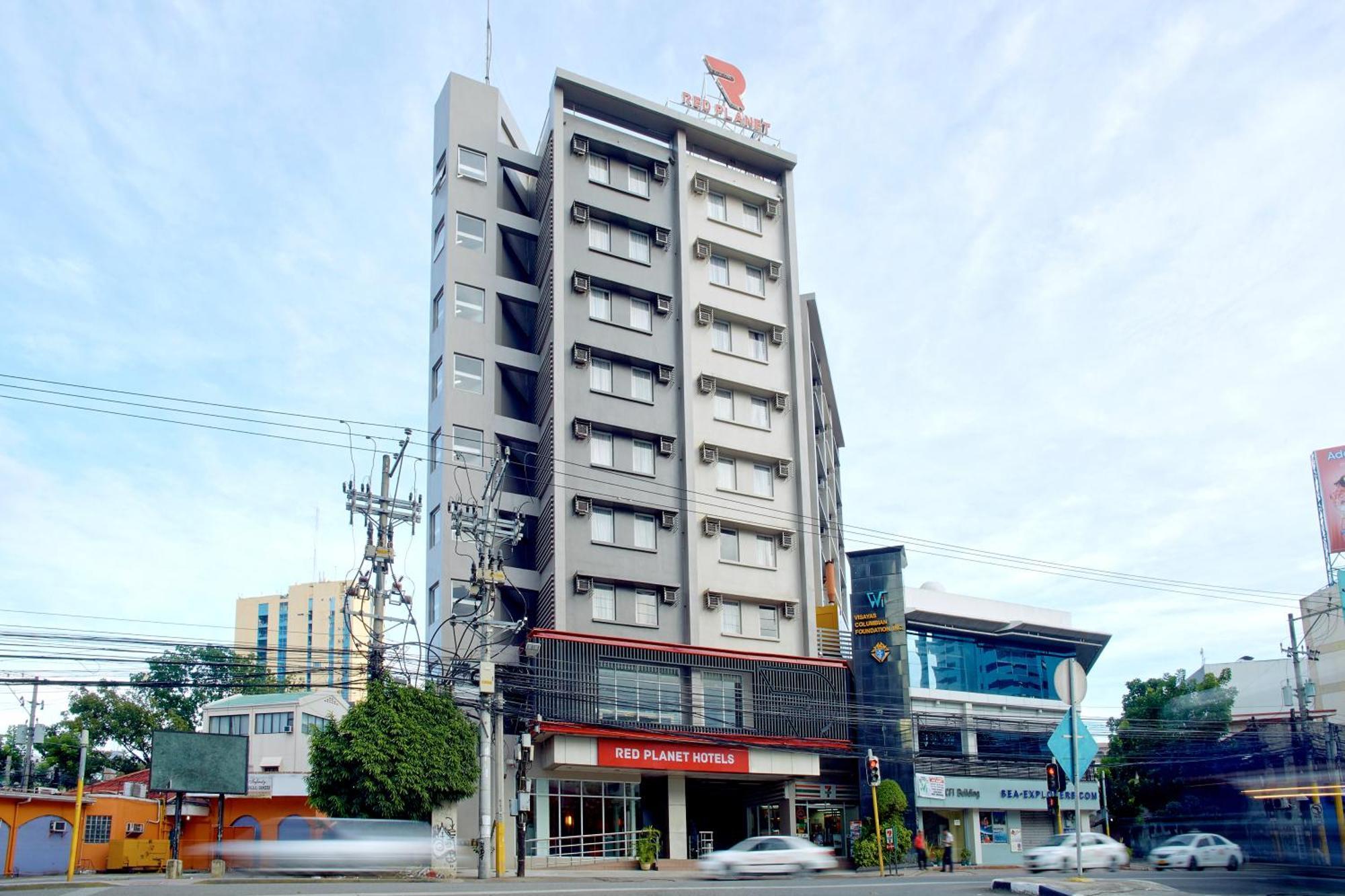 Red Planet Cebu Hotel Exterior photo